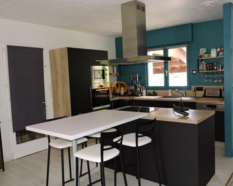 Maison - 179 m² - 8 pièces