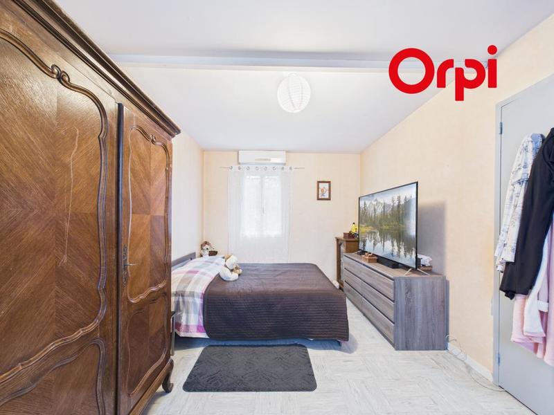 Immeuble - 210 m² - 12 pièces