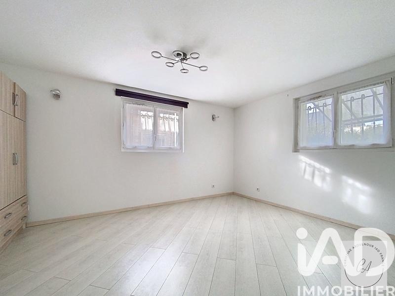 Maison - 260 m² - 8 pièces