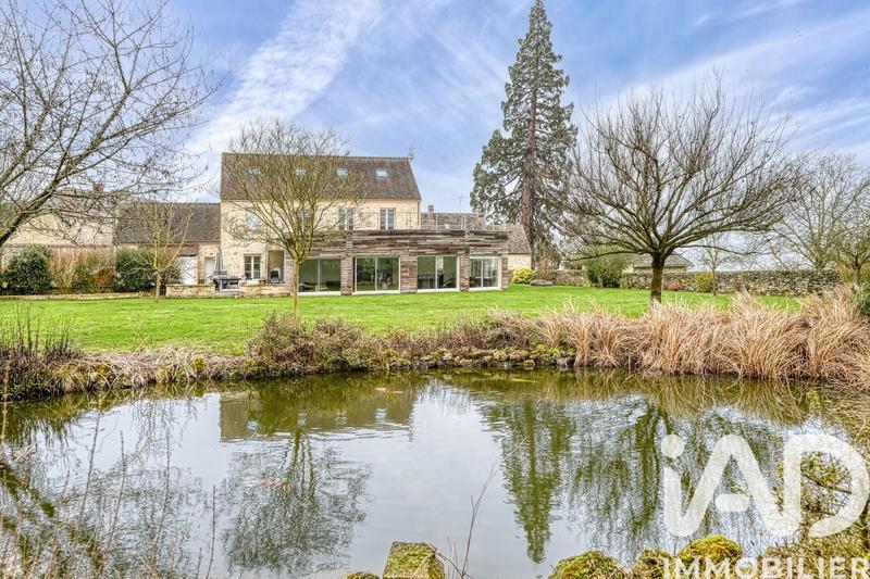 Maison de maîtres - 244 m² - 9 pièces