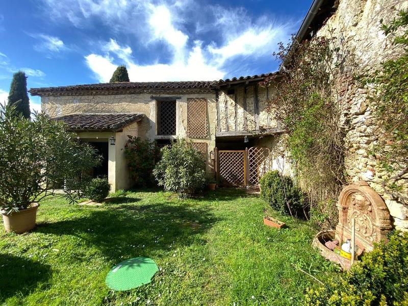 Maison de maîtres - 198 m² - 8 pièces