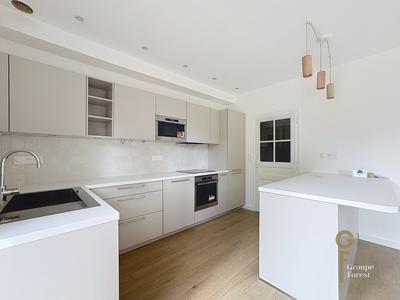 Maison - 163 m² - 6 pièces