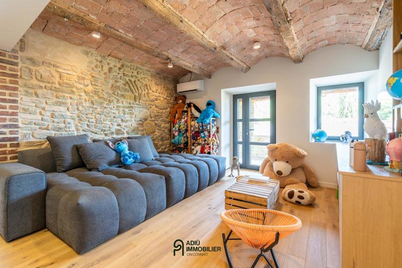 Mas - 345 m² - 7 pièces