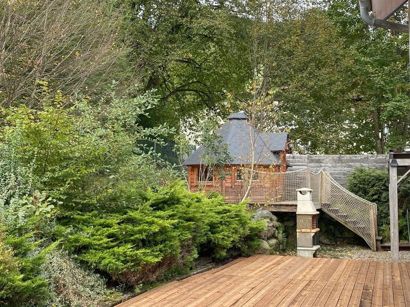 Châlet - 230 m² - 8 pièces