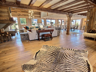 Châlet - 300 m² - 8 pièces