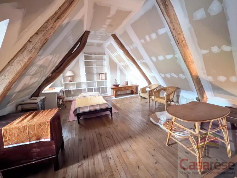 Maison en pierre - 93 m² - 5 pièces