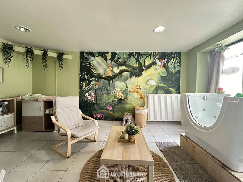 Local commercial - 102 m² - 4 pièces