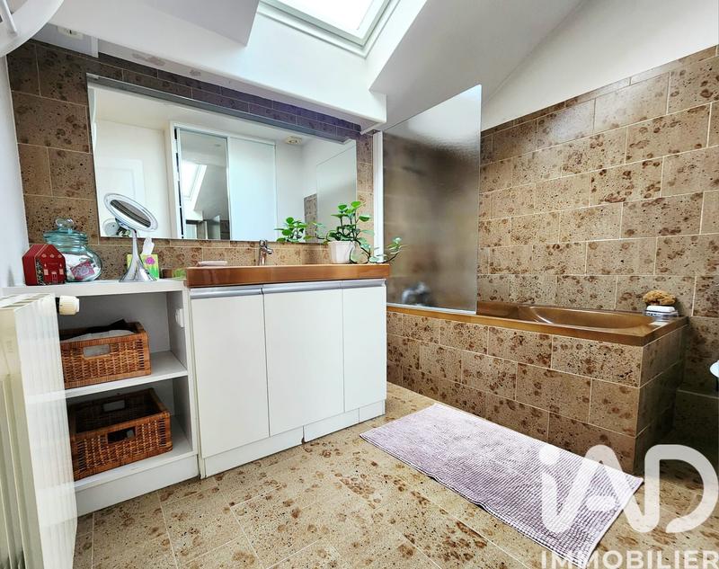 Maison - 111 m² - 5 pièces