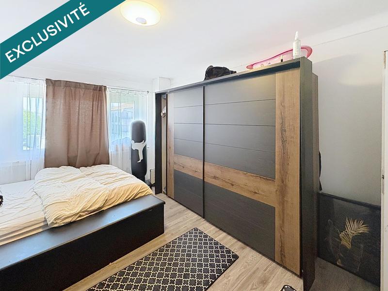 Maison - 186 m² - 8 pièces