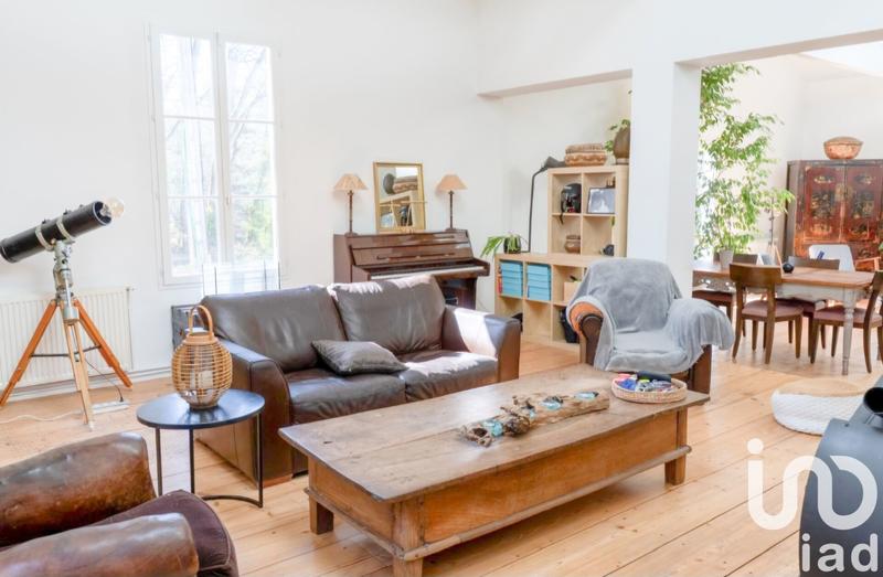 Maison - 211 m² - 7 pièces