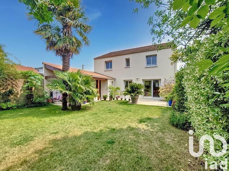 Maison - 160 m² - 6 pièces