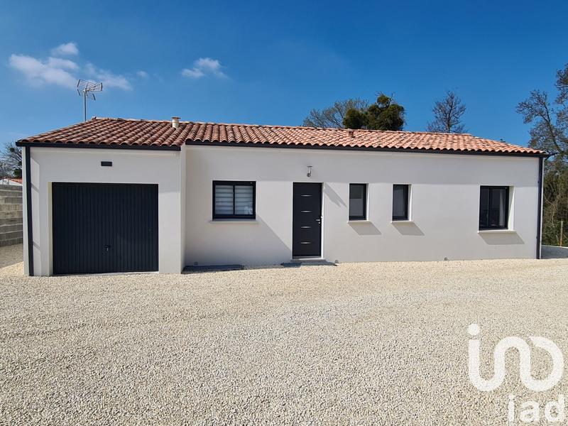 Maison - 94 m² - 4 pièces