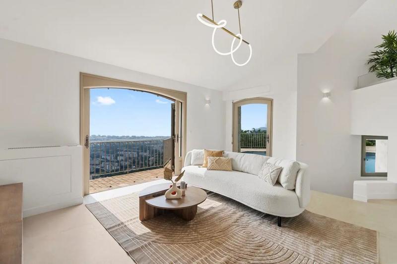 Villa - 307 m² - 5 pièces