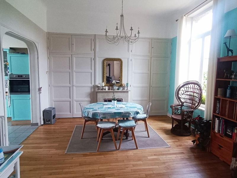 Maison traditionnelle - 139 m² - 7 pièces