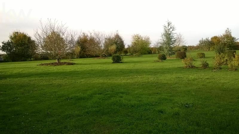 Maison - 204 m² - 9 pièces