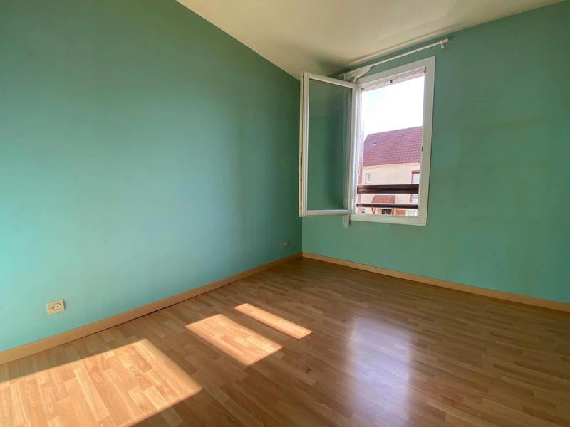 Maison - 102 m² - 4 pièces