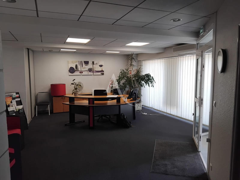 Bureau - 223 m²