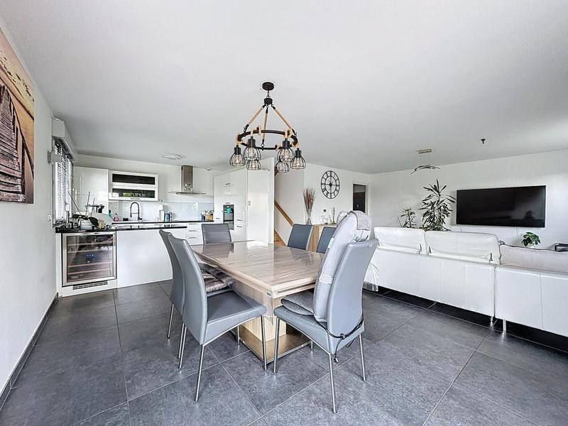 Maison - 102 m² - 4 pièces