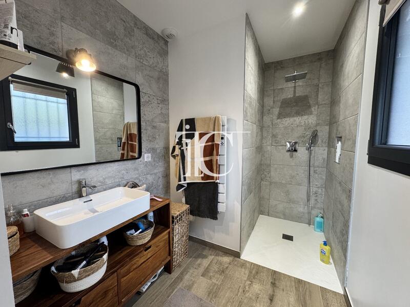 Villa - 111 m² - 6 pièces