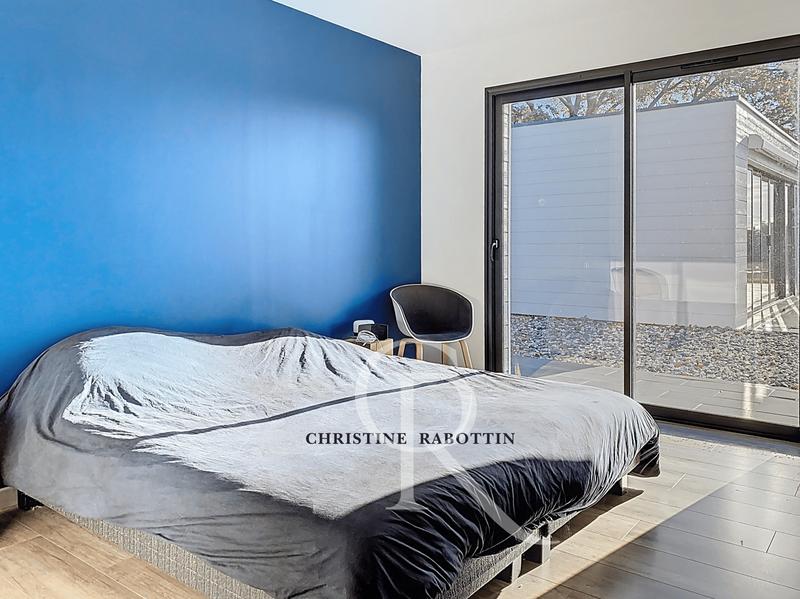 Maison - 277 m² - 5 pièces