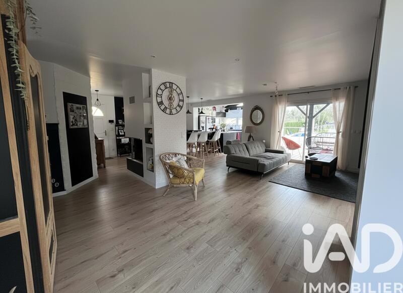 Maison - 139 m² - 5 pièces