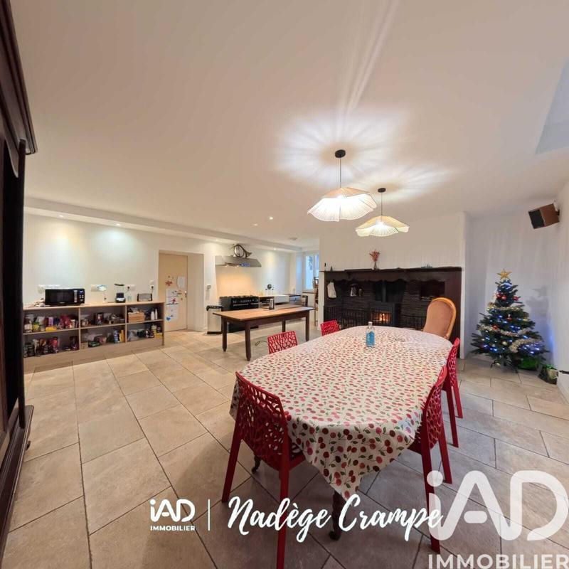 Maison - 180 m² - 5 pièces