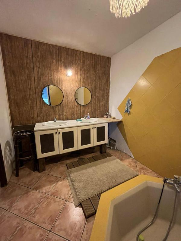 Propriété - 106 m² - 4 pièces