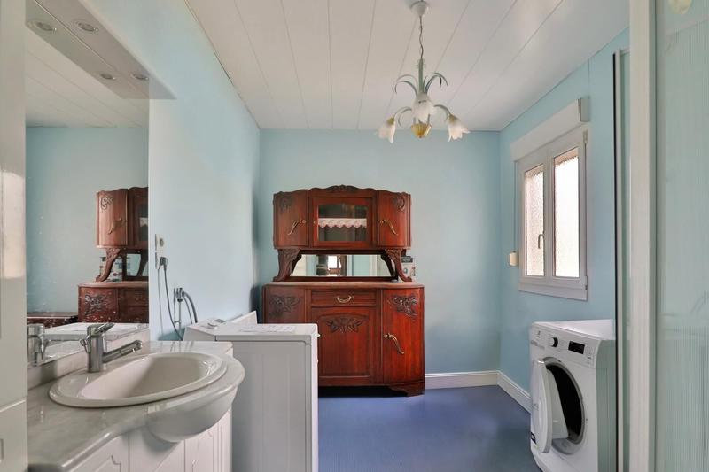 Maison - 217 m² - 10 pièces