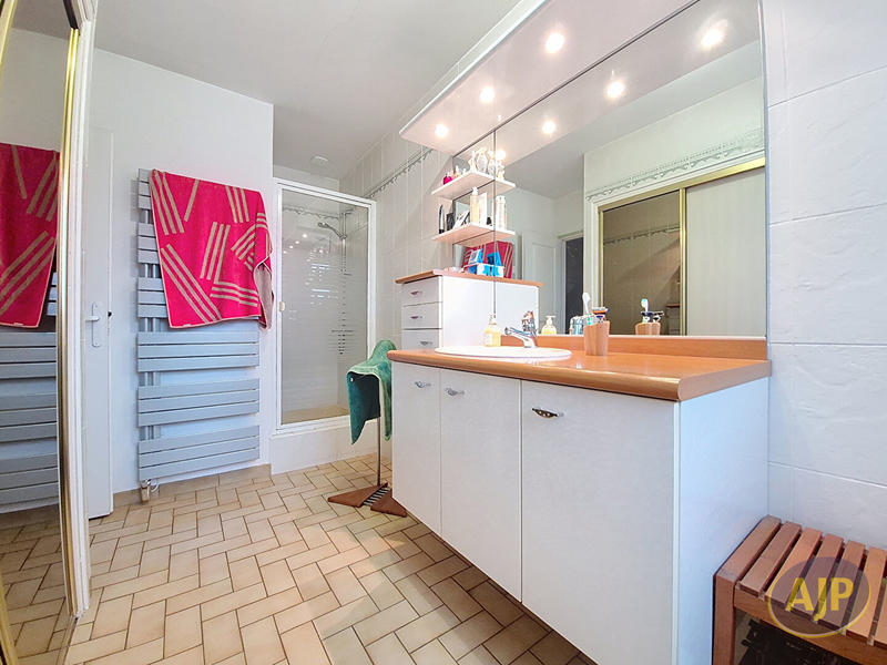 Maison - 135 m² - 5 pièces