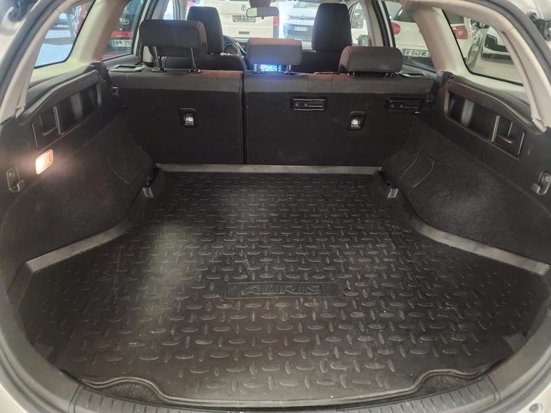 Toyota Auris Touring Sports Hsd 136h Business Sport 136 Vh Budinrss