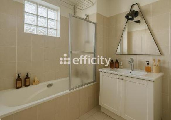 Appartement - 95 m² - 4 pièces