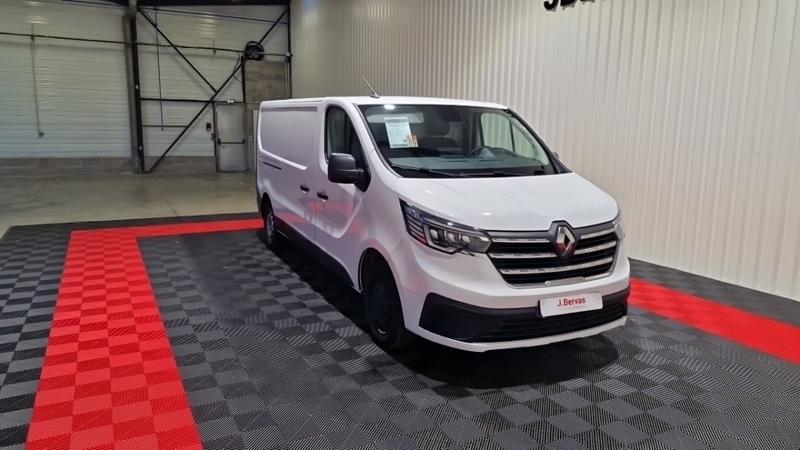 Renault Trafic l2h1 3000 kg blue dci 130 grand confort