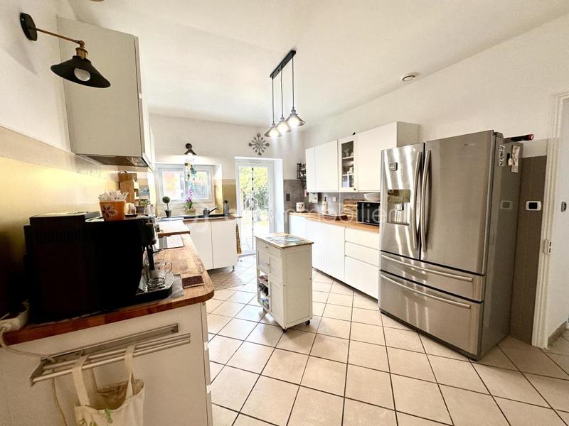 Maison - 291 m² - 11 pièces