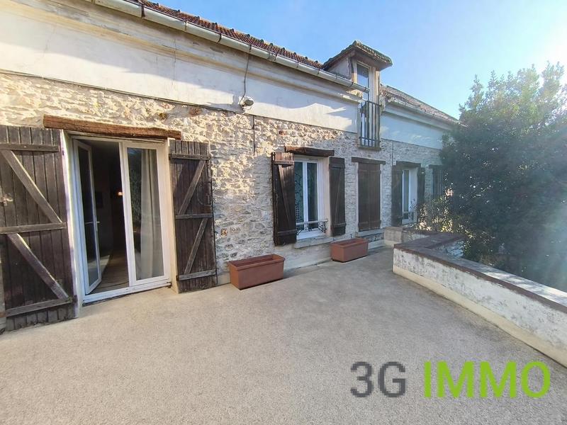 Maison en pierre - 175 m² - 7 pièces