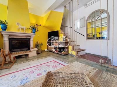 Maison - 90 m² - 3 pièces