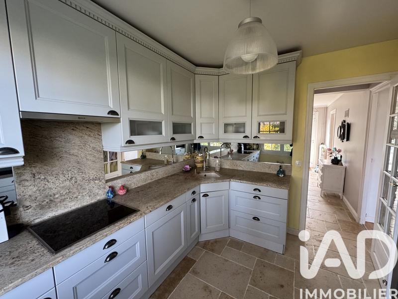 Maison - 175 m² - 8 pièces