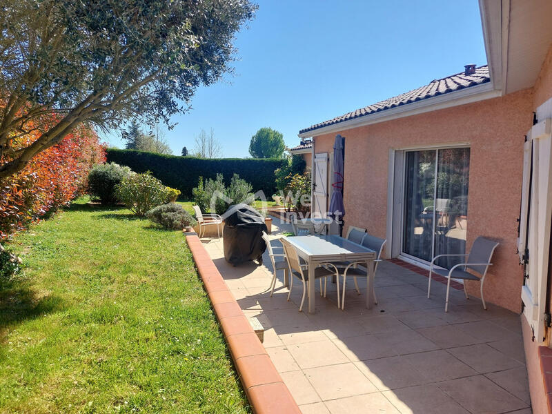 Maison traditionnelle - 104 m² - 4 pièces