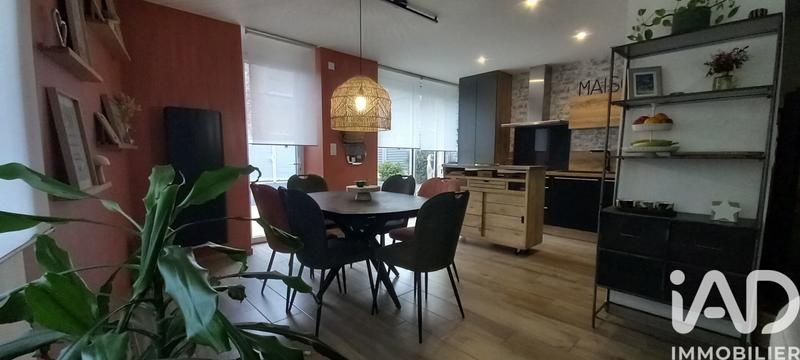 Maison - 96 m² - 5 pièces