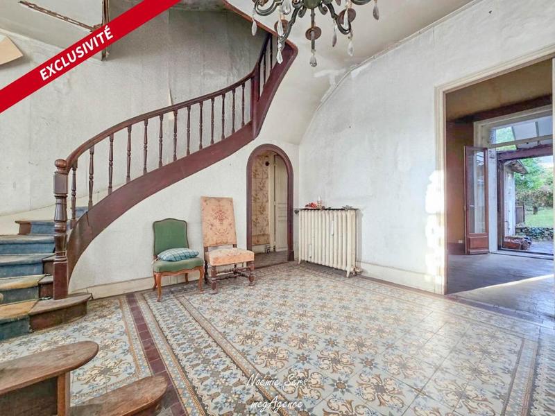 Maison - 400 m² - 18 pièces