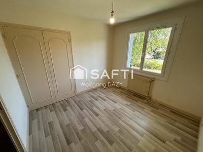Maison - 94 m² - 5 pièces