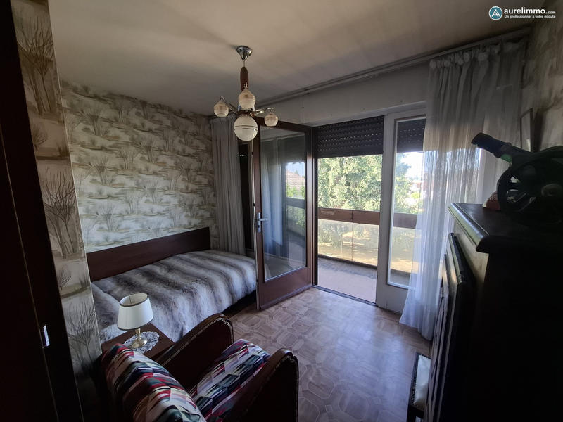 Maison - 200 m² - 7 pièces