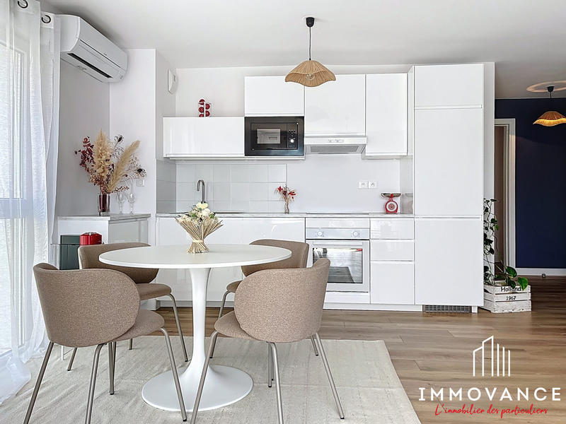 Appartement - 81 m² - 4 pièces