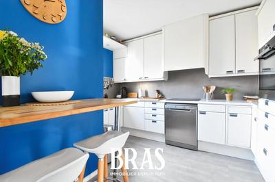 Appartement - 100 m² - 4 pièces