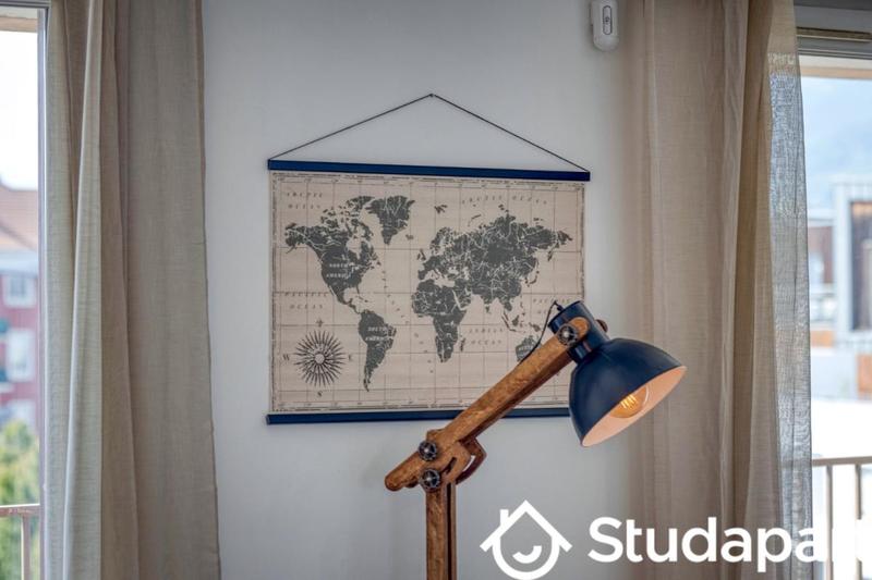 Appartement - 93 m² - 4 pièces