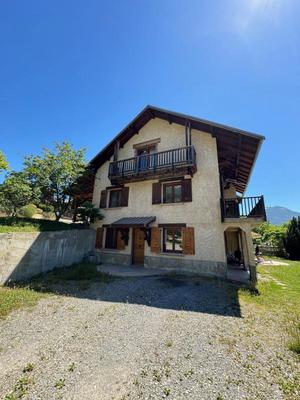 Maison - 171 m² - 6 pièces