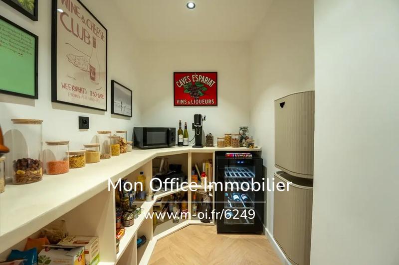 Appartement - 90 m² - 3 pièces