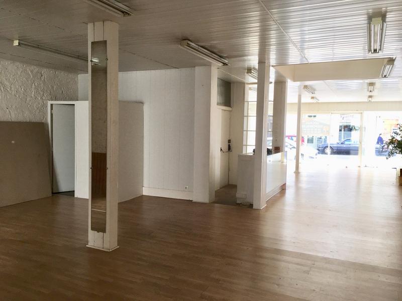 Local commercial - 145 m²
