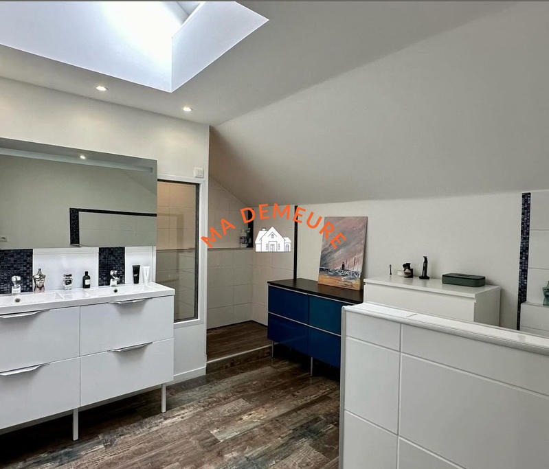 Appartement - 168 m² - 4 pièces