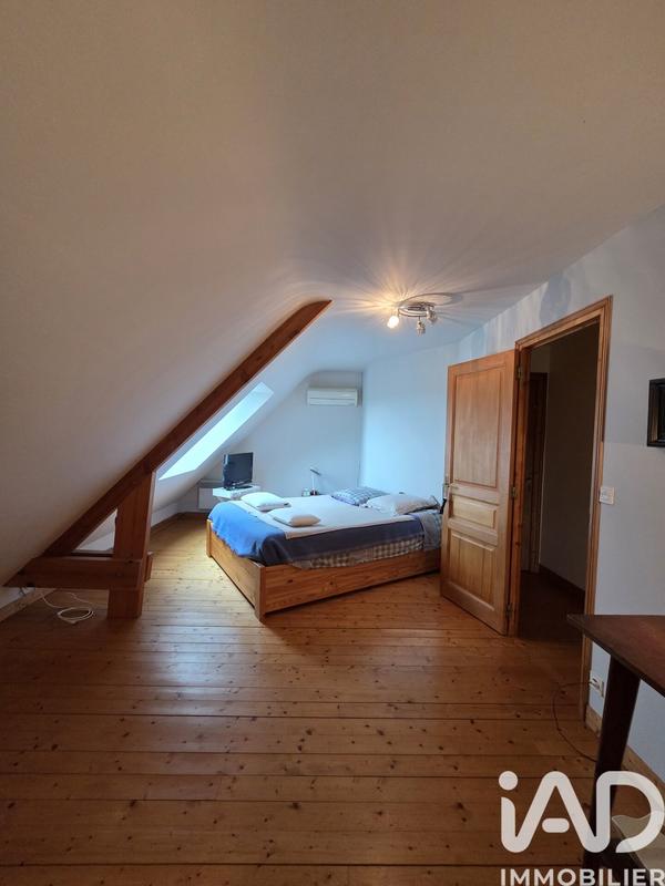 Maison - 204 m² - 7 pièces