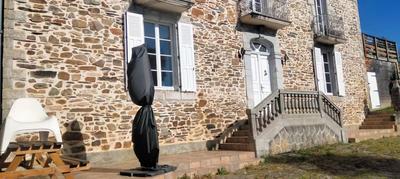 Appartement - 81 m² - 2 pièces